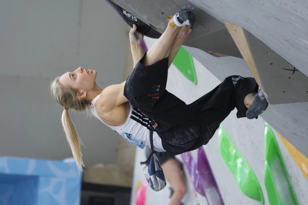 Janja Garnbret, semi final, women's bouldering, 2026 world climbing keqiao