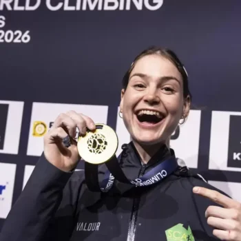 2026 world climbing bern women's bouldering, Oceania Mackenzie wins gold